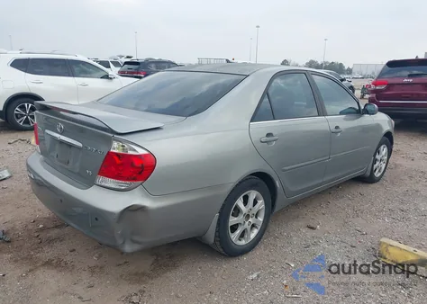2005 Toyota Camry Xle V6 из США, поврежденный, VIN JTDBF32K550164634